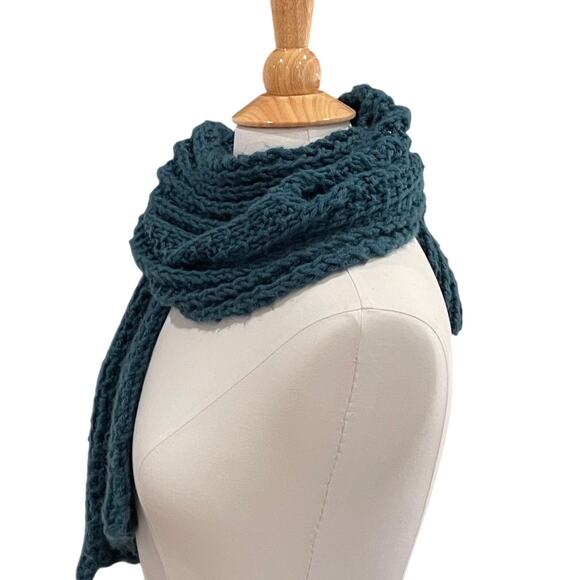 Dark Blue Hand Knit Scarf - Picture 2 of 5